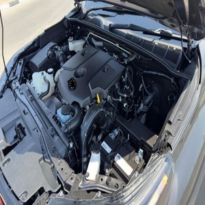 Toyota Usado 2019-2024, Una Cabina, Caja de Cambios Manual Usada, Combustible de Gasolina, Motor de 8L, Portaequipajes Metálico, Asientos de Tela. - Product Image 4