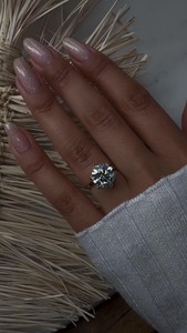 Anillo de Compromiso Solitario con Moissanita de Corte Redondo de 11 mm, Engaste de Púas, Chapado en Oro Amarillo, Plata de Ley 925, Joyería Fina al por Mayor - Product Image 3