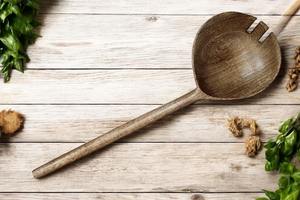 Cuillère en bois naturel de qualité supérieure pour la cuisine, le service, écologique, légère, artisanale, cuillère de mariage, style américain - Product Image 5