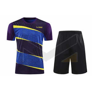 Ensemble d'uniformes de tennis à sublimation personnalisés avec conception propre, jupe de tennis courte et respirante, ensembles de maillots de badminton et de shorts - Product Image 1