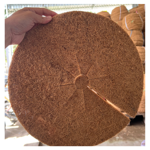 Disque de coco compressé pour la croissance des plantes Haute rétention d'eau Fibre de coco naturelle Idéal pour un usage agricole - Product Image 3