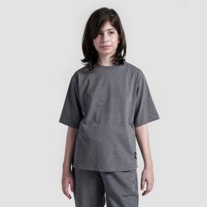Chemise en velours côtelé simple et tendance GA en gris anthracite - Product Image 1