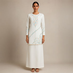 Nazaakat Modest BAJU KURUNG Set Poliéster elegante con características de talla grande Transpirable y antiestático para mayor comodidad - Product Image 1