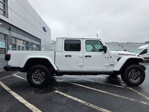 Jeep Gladiator Mojave Crew Cab 4WD d'occasion 2025 - Product Image 2