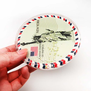 Posavasos con aspecto de cristal de 4 pulgadas con divertido diseño giratorio de Estatua de la libertad Regalos novedosos - Product Image 6