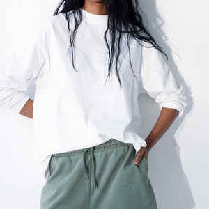 100% Material de algodón mujeres Color blanco conjunto de 2 piezas logotipo personalizado impresión ligero estilo de calle de gran tamaño - Product Image 3