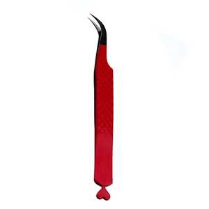 Pince à épiler professionnelle en acier inoxydable de couleur personnalisée avec pointe pointue gravée en coeur de conception de précision durable - Product Image 1