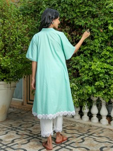 Ensemble Kurta vert cendré pour femmes avec pantalon blanc Vêtements de printemps et d'été Ensemble 100% coton pour femmes et filles du vendeur - Product Image 2