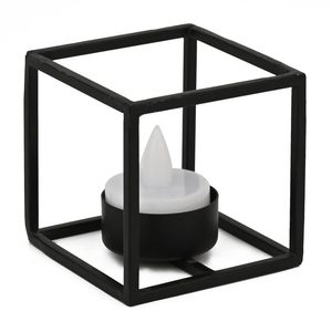 Soporte votivo de metal hecho a mano para un ambiente brillante adecuado para la decoración de bodas en el patio o la configuración decorativa elegante del hogar - Product Image 2