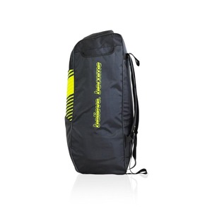 Premium Kit Bag Duffle-El compañero definitivo para los atletas Kit ligero Bag Duffle - Travel-Ready con amplio almacenamiento - Product Image 3