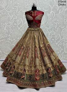 Nuevo diseño nupcial Lehenga Choli colección Multi-hilo diamante trabajo estampado Floral bordado Patchwork terciopelo Dori trabajo - Product Image 5