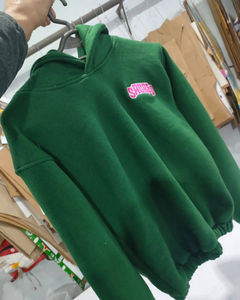 Sudadera con Capucha Completa con Cremallera, Tejido de Algodón Grueso Estampado, para Mujer, Diseño Personalizado, OEM, Temporada de Invierno, Logotipo Frontal, Hecho en Pakistán - Product Image 5