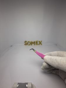 Pinzas de pestañas extra afiladas y perfectamente alineadas para extensión de pestañas y tratamiento de cabello encarnado - Product Image 6