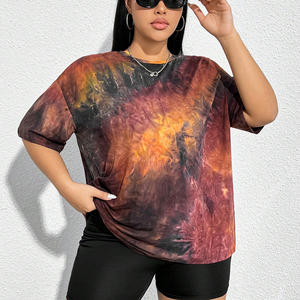 เสื้อยืดผู้หญิงทรงหลวมพิมพ์ลายมัดย้อมสำหรับฤดูร้อน รับผลิตแบบ OEM ผ้าฝ้ายระบายอากาศได้ดี พร้อมบริการติดโลโก้แบรนด์และรับผลิตแบบ Private Label มีตัวเลือกแฟชั่นหลากหลาย - Product Image 4