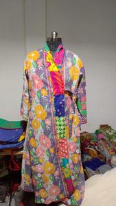 Cappotto da donna Kantha abito invernale <span class=keywords><strong>Kimono</strong></span> tessuto Eco Friendly etnico <span class=keywords><strong>tradizionale</strong></span> Vintage indiano fatto a mano giacche di cotone colorate lunghe - Product Image 2