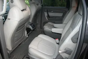 USADO LHD/RHD 2014 GMC ACADIA - Product Image 3