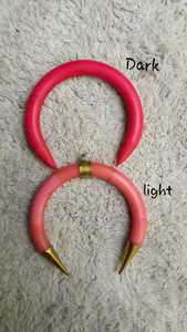 Colgantes de cuerno y hueso con tema de media luna hechos a medida, ideales para diseñadores de joyería de moda, adecuados para reventa - Product Image 2