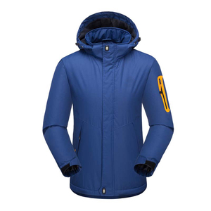 Chaqueta térmica de concha suave para hombres y mujeres de gran tamaño, lona impermeable y a prueba de viento para esquiar y escalar al aire libre - Product Image 4