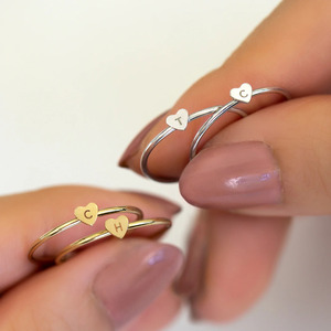 แหวนชุบทองรูปหัวใจโรแมนติกทำจากเงินสเตอลิงแบบมินิมอลสำหรับ925วันเกิดวันครบรอบแต่งงานของผู้หญิงที่กำหนดเอง - Product Image 3