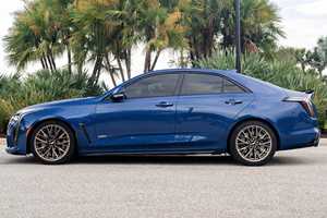 2025 CT4V AWD Turbo Cuero R18 Coche de Bajo Kilometraje Transmisión Automática Volante a la Izquierda Color Oscuro Gasolina - Product Image 6