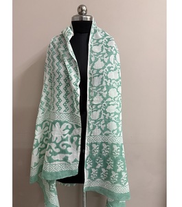 Elegant Lightweight Breathable Women's Beach Sarong <b>Shawl</b> <b>Wrap</b> Soft Texture for Summer Outfits - Product Image 3