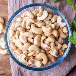 Anacardos naturales crujientes de alta calidad, todo tipo SP LP WW180 WW240 WW320, Exportación barata, procesamiento de crudos secos a granel - Product Image 3