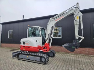Miniexcavadora Takeuchi TB250-2 de 5 toneladas, usada y nueva, de alto rendimiento, a precio económico. - Product Image 3