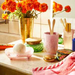 Resin Soap Dish <b>Bathroom</b> Accessories Set with round Shape for Hotels - Product Image 3