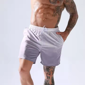 Short personnalisé de qualité supérieure pour hommes à séchage rapide Short de basket-ball d'entraînement athlétique en maille de nylon Fabriqué au Pakistan Décontracté - Product Image 6