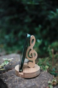 กล่องไม้ตกแต่งโต๊ะในสำนักงานสำหรับใส่โทรศัพท์อุปกรณ์เสริมอัจฉริยะงานฝีมือจากไม้สำหรับป้ายติดผนัง - Product Image 3