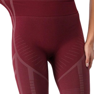 Ensemble de yoga et de fitness pour femmes, leggings taille haute sans couture et soutien-gorge de sport, vêtements d'entraînement en coton pour l'extérieur, 2 pièces, OEM - Product Image 4