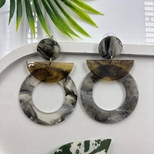 Resin <b>Necklace</b> with Stylish Drop <b>Earrings</b> <b>Set</b> for Women, Daily & Party Wear Jewelry, Resin <b>Earrings</b>, Resin <b>Earrings</b> Mold - Product Image 2