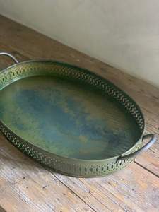 Plateau en fer métallique de design unique avec artisanat artistique avec finition multicolore pour un décor vintage moderne et contemporain - Product Image 5