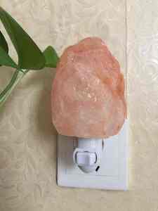 Anwar enterprises Mini cristal naturel rose sel de l'Himalaya applique sculptée à la main purifiant l'air artisanat domestique - Product Image 4