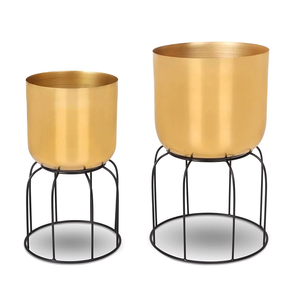 Macetas de metal con acabado personalizado JUEGO DE 2 piezas Maceta de metal de hierro hecha a mano con acabado negro para la decoración del hogar y el jardín - Product Image 6