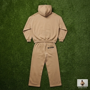 Ensemble survêtement décontracté en molleton de coton pour femme, coupe oversize, couleur beige, avec sweat à capuche et pantalon de jogging, style streetwear, vente en gros OEM - Product Image 5