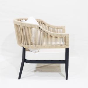 CH Factory-Juego de sillas de comedor duraderas para exteriores con asientos acolchados para patios elegantes y modernos - Product Image 3