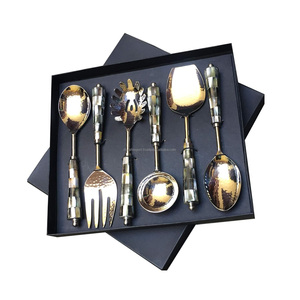Juego de cubiertos de oro moderno, cuchara de servir de Metal, tenedor para cocina, mesa de comedor para uso en restaurante, artesanías hechas a mano de India RF - Product Image 1