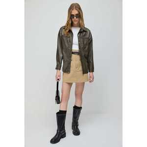 เสื้อเชิ้ตหนังเทียมสไตล์ลำลองพร้อมโลโก้ด้านหน้า - Product Image 2