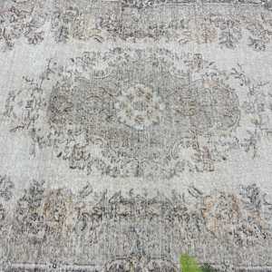 พรมขนาด 6.1x9.1 ฟุต, พรมตุรกีโบราณ, พรมขนสัตว์ลายกราฟิกสีเทาขาว - Product Image 5