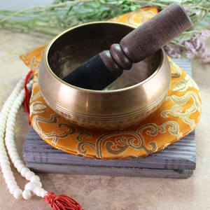 Cuenco tibetano de diseño martillado hecho a mano indio utilizado para la curación de Chakras con mazo de madera oración religiosa terapia de Yoga - Product Image 3