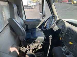 Camion plateau à double essieu de 22 pieds, modèle 2018, 7600, prêt à être expédié - 430 CV, boîte manuelle 10 vitesses, LIVRAISON PORTE À PORTE DANS LE MONDE ENTIER - Product Image 2