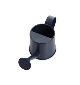 Regadera de metal ligera con boca ancha para llenado rápido y uso de regadera de decoración de jardín - Product Image 1