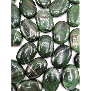 Pierres de jade colombiennes - UNICHE - cristal/chakra/reiki/énergie de guérison - poids 85 g - Product Image 6