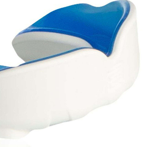 Protège-dents en silicone blanc et bleu, moulable, équipement de protection sportive pour la boxe, adultes, design léger, style standard, à enfiler - Product Image 5