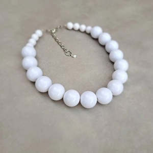 สร้อยคอเรซินทำมือเรซินมีหลายสีสร้อยคอเรซินคุณภาพดีที่สุดและสีที่ดีที่สุด - Product Image 4