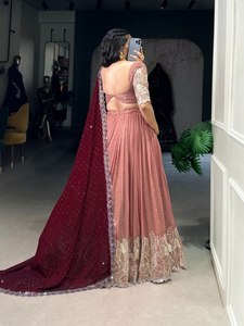 Tela brillante plateada rosa claro de diseñador con bordado de lentejuelas Lehenga Choli Rangoli Silk Dupatta para fiestas de festivales - Product Image 3