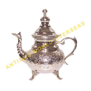 Théière en laiton de petite taille marocaine plaquée or double ton écologique et durable de qualité alimentaire pour cadeaux cérémonies spéciales vente en gros - Product Image 3