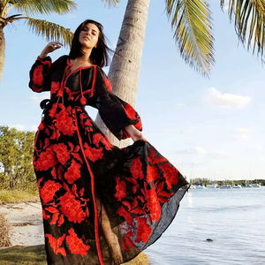 ชุดเดรสแม็กซี่ยูเครนพร้อมชุดเดรสออกงานปาร์ตี้เปิดหน้าคอวีออกแบบได้ตามต้องการ - Product Image 1