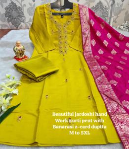 Kurti de mariage pour femmes indiennes avec robe de créateur pakistanaise à motifs épais Dupatta - Product Image 2